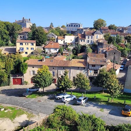 Lekker Slaap Parthenay Exterior foto